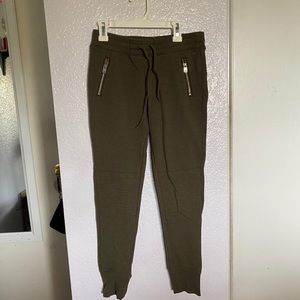 Hollister army green joggers
